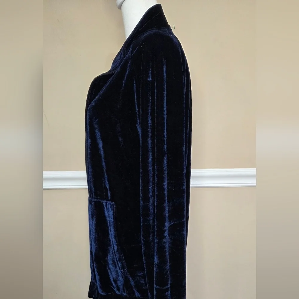Women's Velvet Jacket in Navy Blue Size Small.